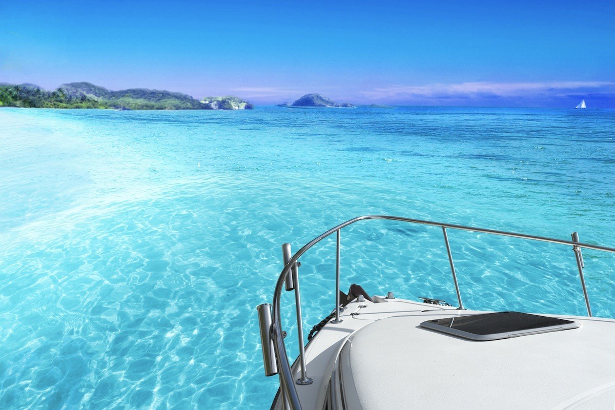 Windward islands Yacht Charter Destination Photo from Bow overlooking water