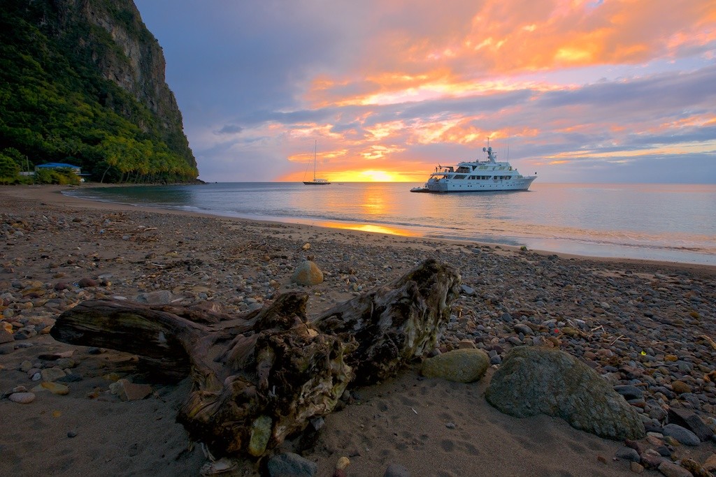 Luxury Yacht Charter St. Lucia – 7 Days