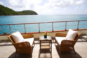 Sailing yacht charter or motor yacht charter?…that IS the question.