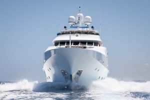 Sailing yacht charter or motor yacht charter?…that IS the question.