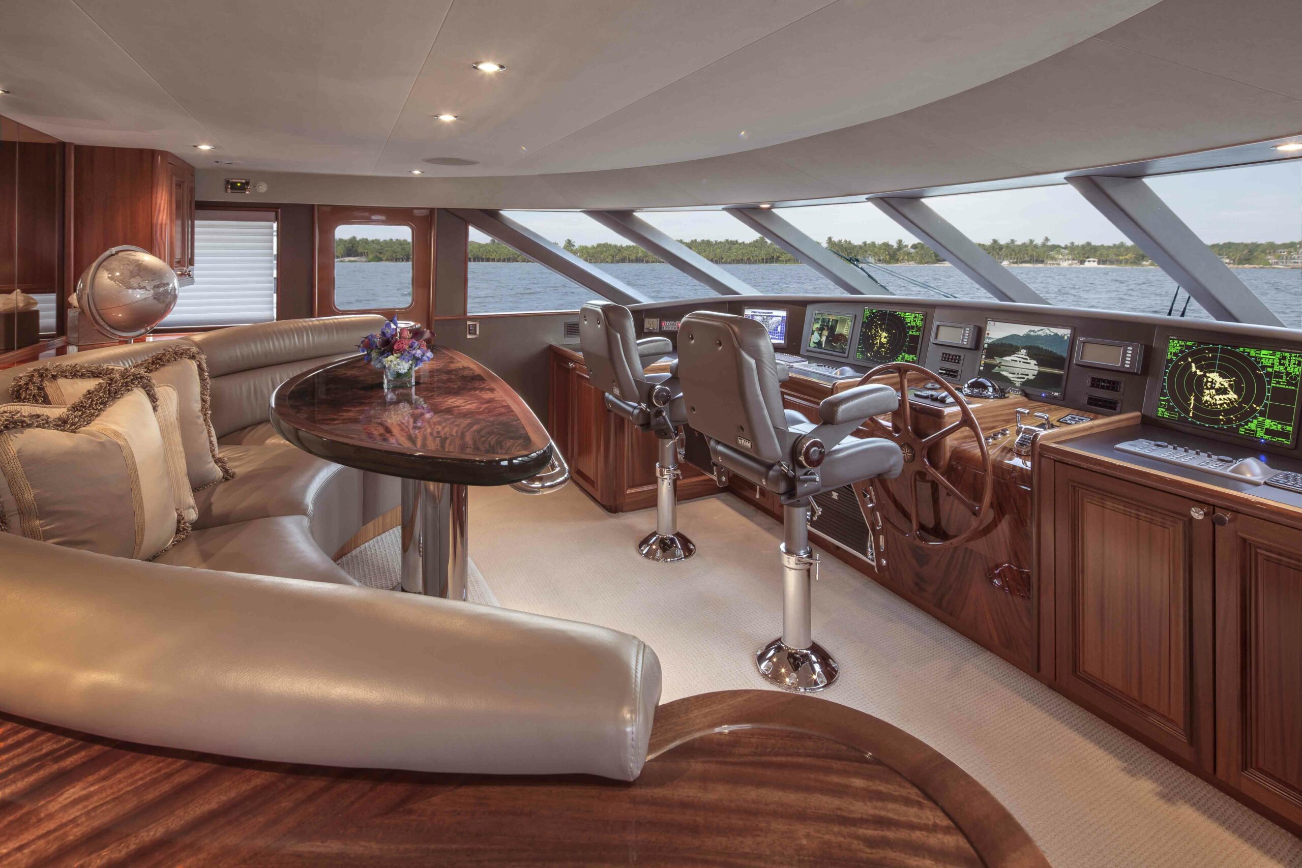 M/Y Antares yacht for sale.