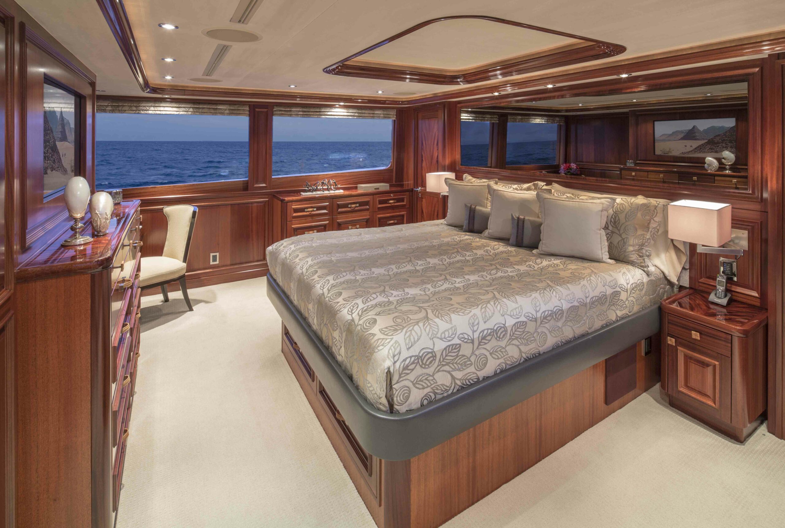 M/Y Antares yacht for sale, stateroom.