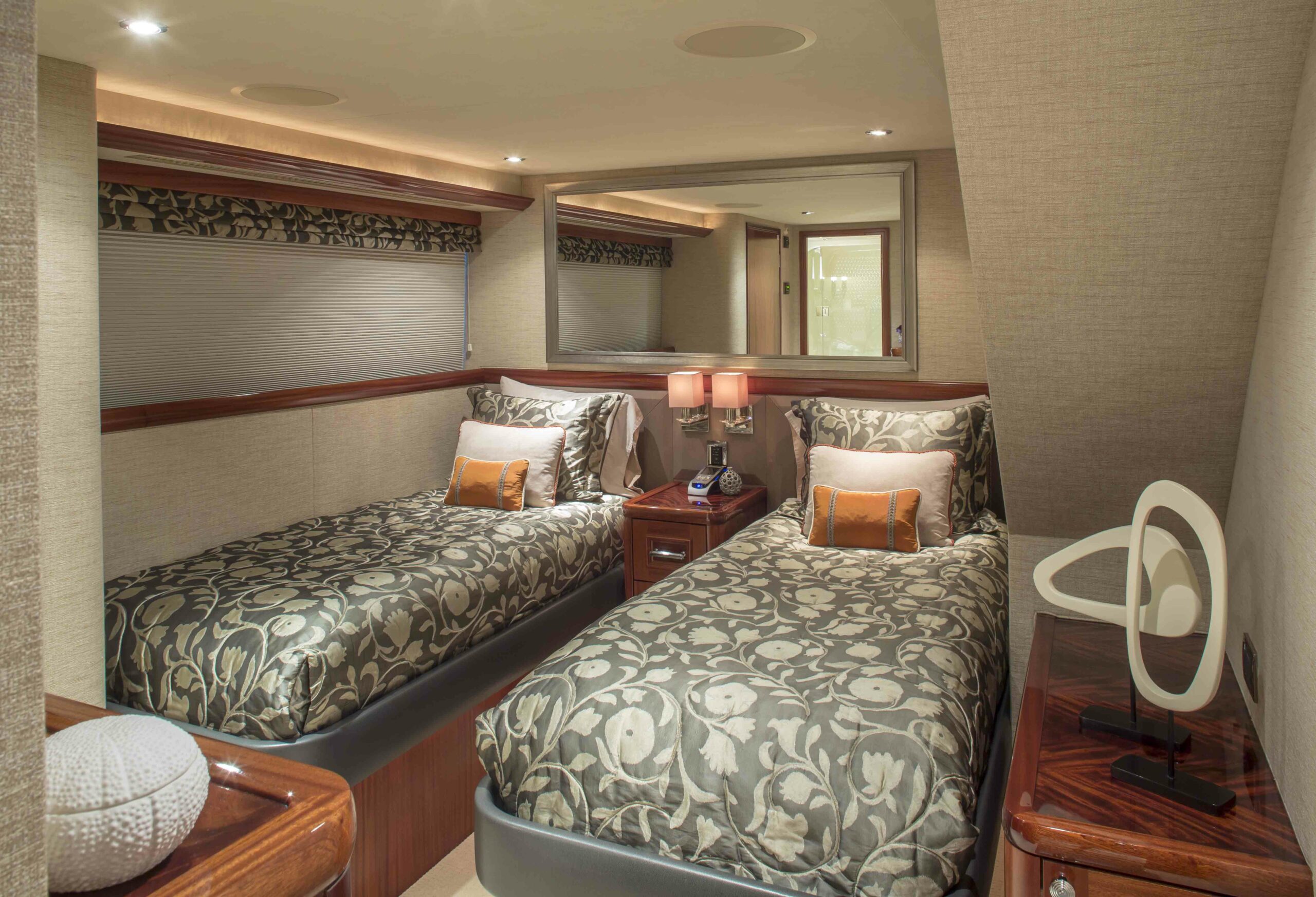 M/Y Antares yacht for sale, guest room.