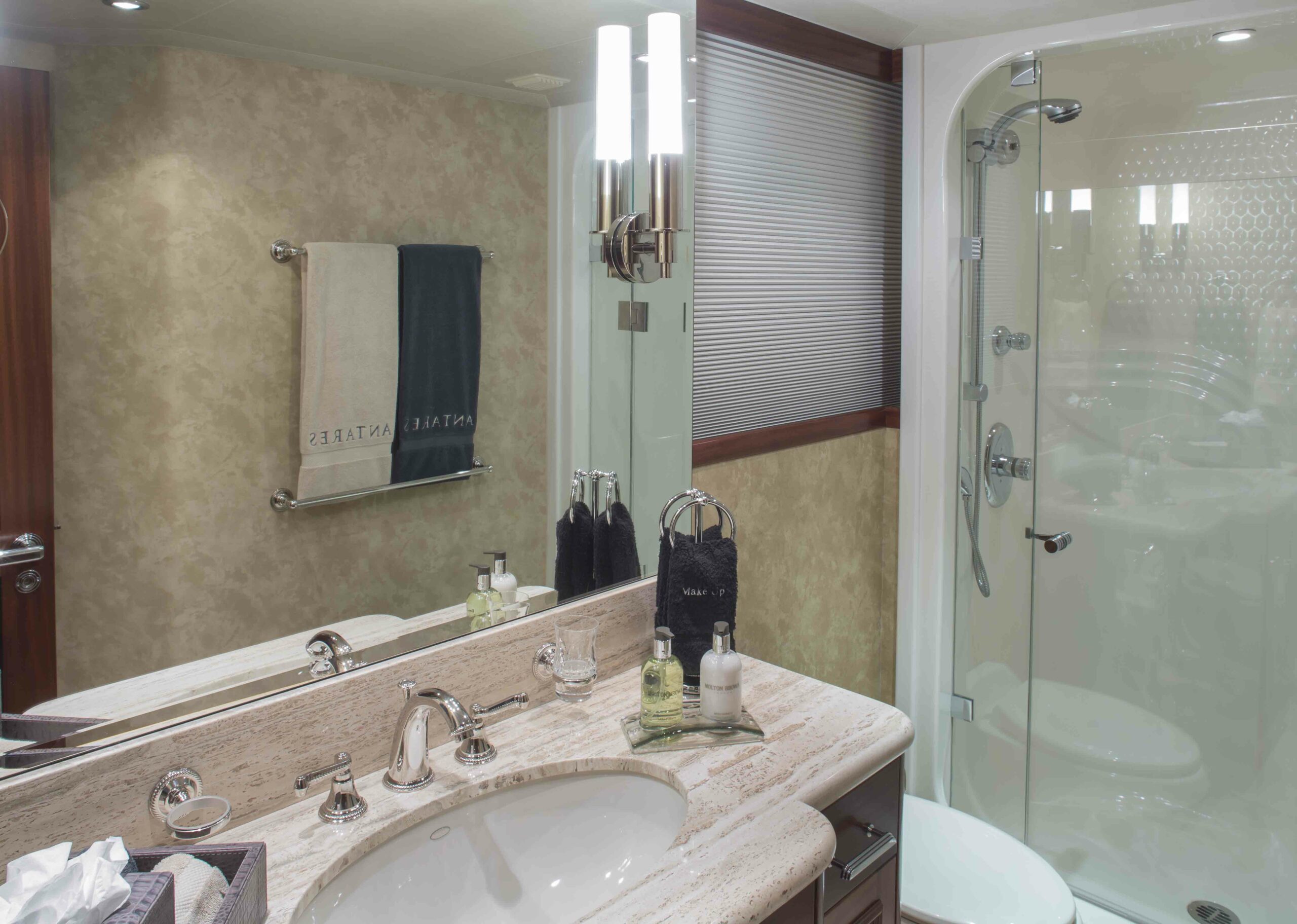 M/Y Antares yacht for sale, bathroom.