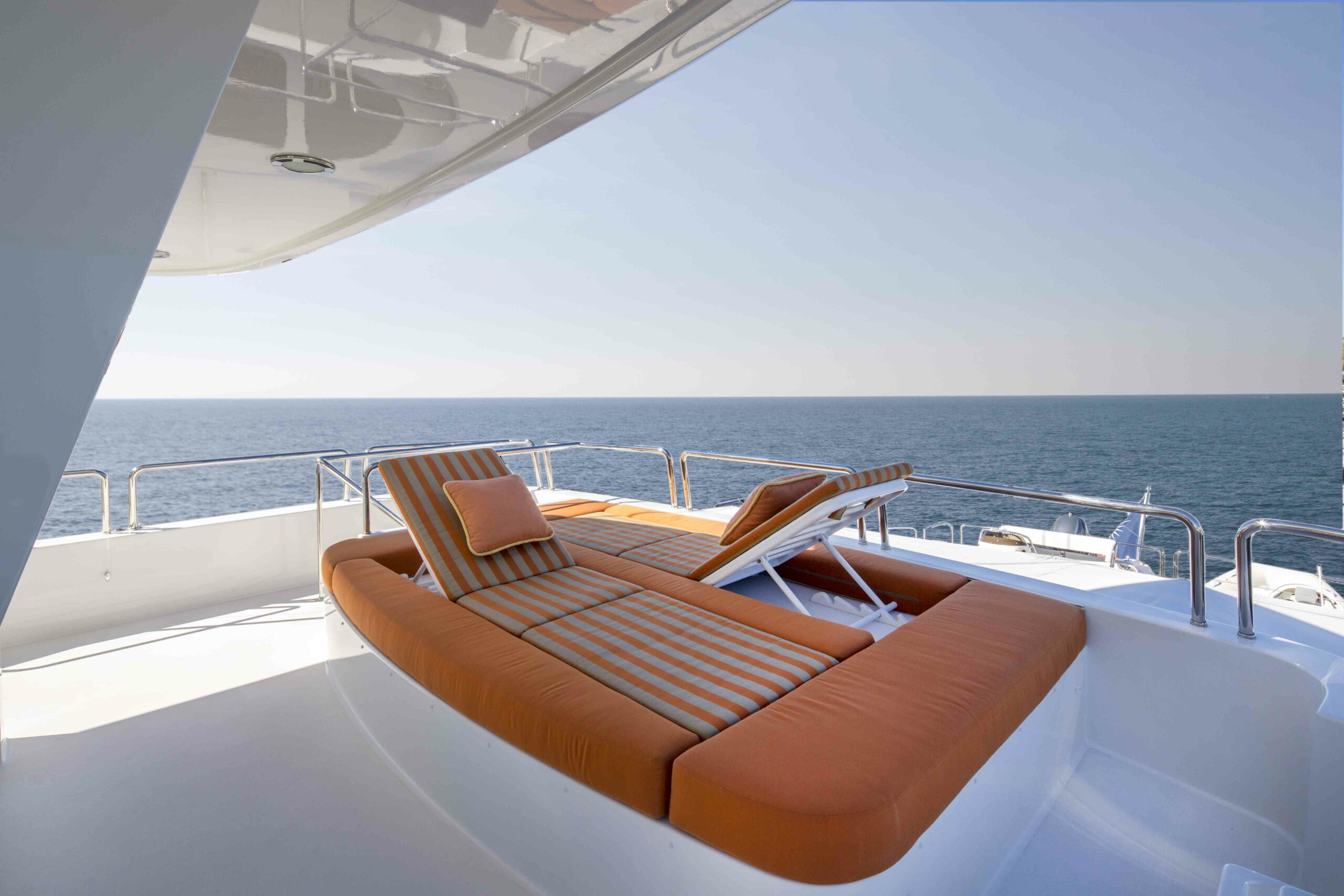 M/Y Antares yacht for sale, sun deck