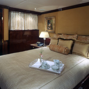 Ionian Princess yacht for sale, queen guestroom