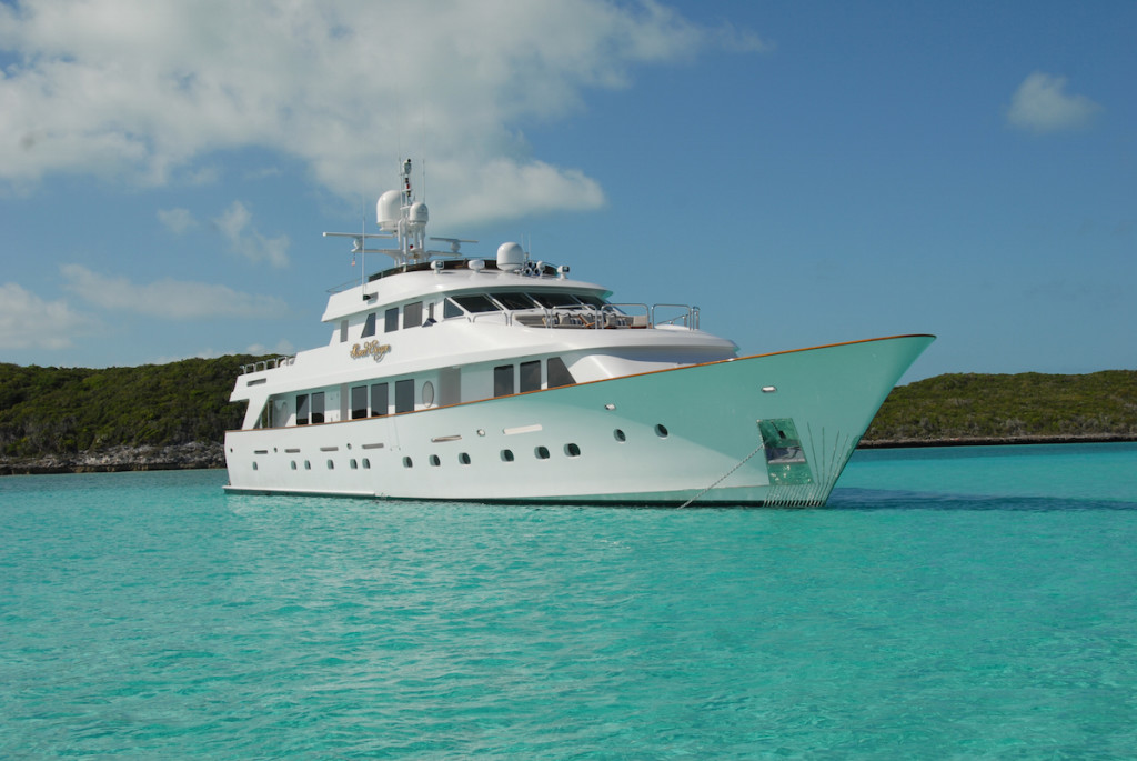 Motor Yacht SWEET ESCAPE – New Central Listing at Worth Avenue Yachts