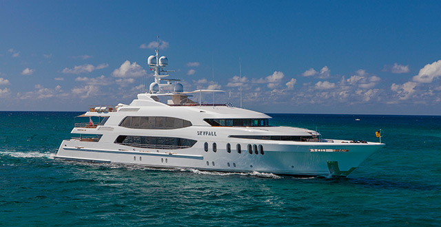 SKYFALL_yacht-for-charter
