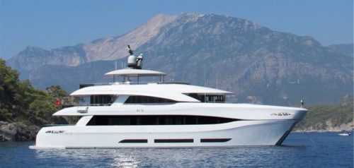 111' CURVELLE YACHT QUARANTA FOR SALE