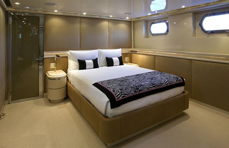 explorer yacht MAVERICK 138' Sterling Yachts for sale
