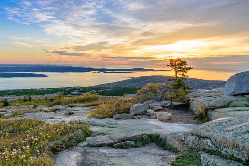 Luxury Yacht Charter Through Coastal Maine