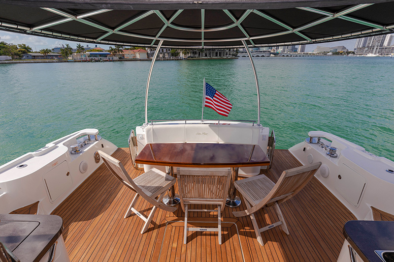 MAXX-KNOBS-Yacht-For-Sale-61-Sea-Ray-69