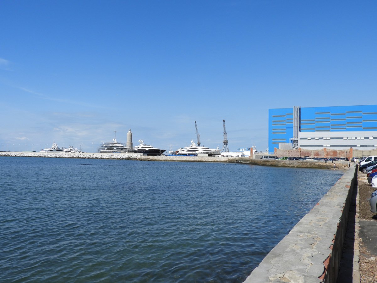 Picture of yard in Livorno: photo credit Kevin Ralph @superyachtintel
