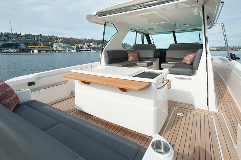 TIARA Q44 FOR SALE