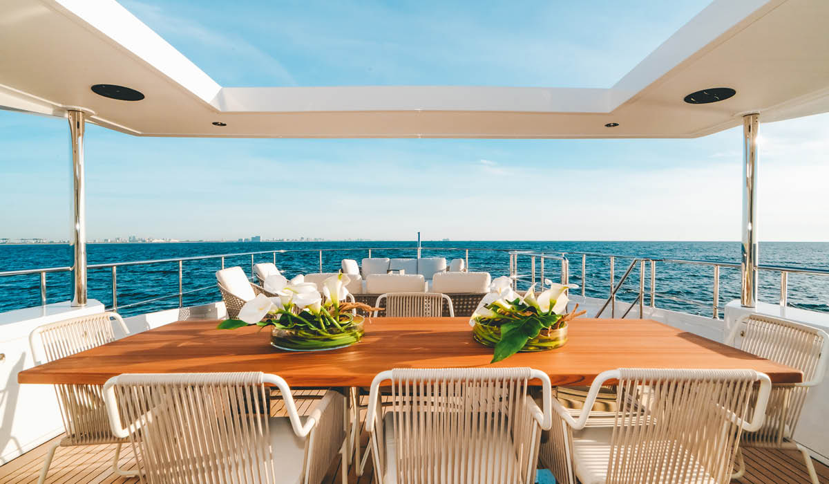 95' Benetti Delfino For Sale