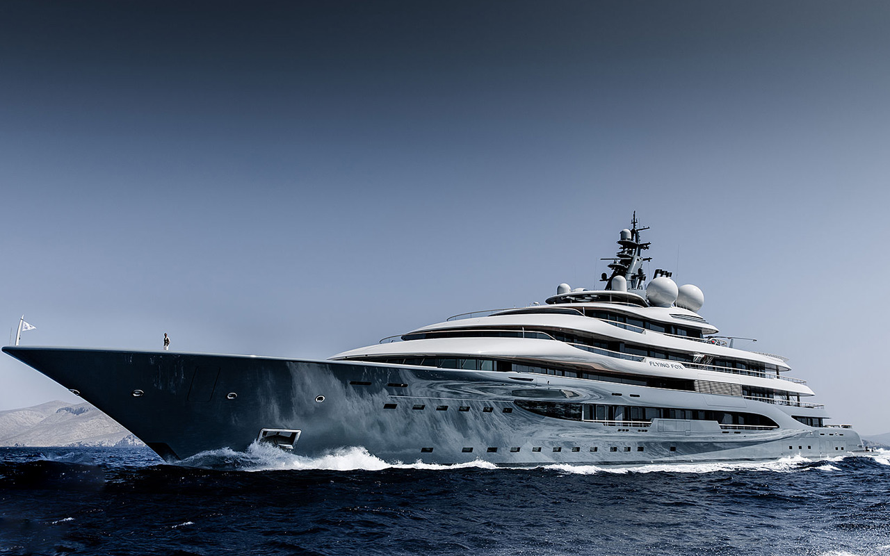 Lurssen-Yacht-FLYING-FOX