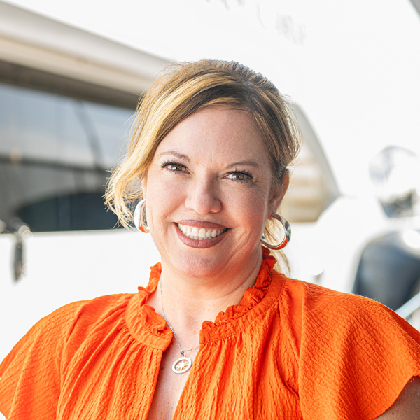 Tinalean Hamilton - Executive Administrative Assistant for the East Coast of the United States. Specializing in Yacht sales and charter.