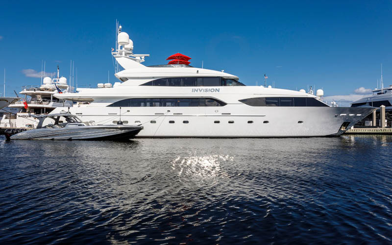 INVISION 132' (40.23m) Westship 2001/2019