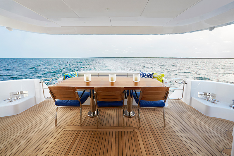 M75-Panacera-Hatteras-Yacht-for-sale