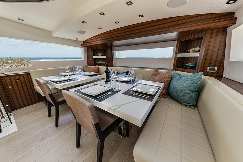 M75-Panacera-Hatteras-Yacht-for-sale