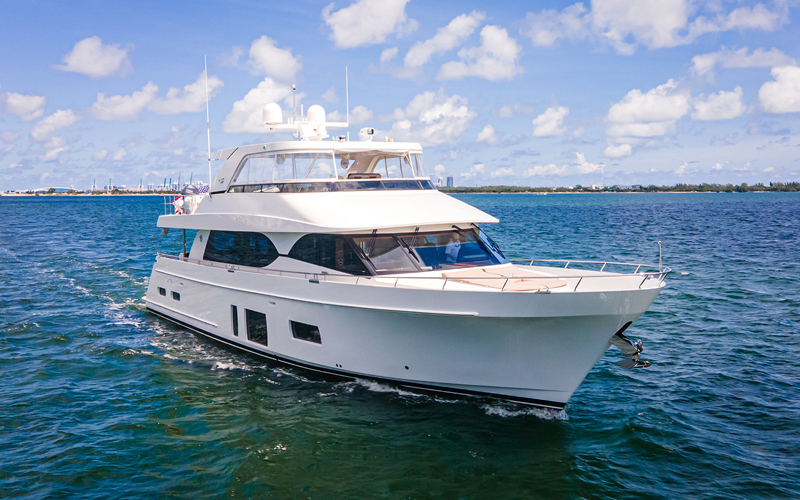 Profile 85' Ocean Alexander Motor Yacht PHOENIX 2017