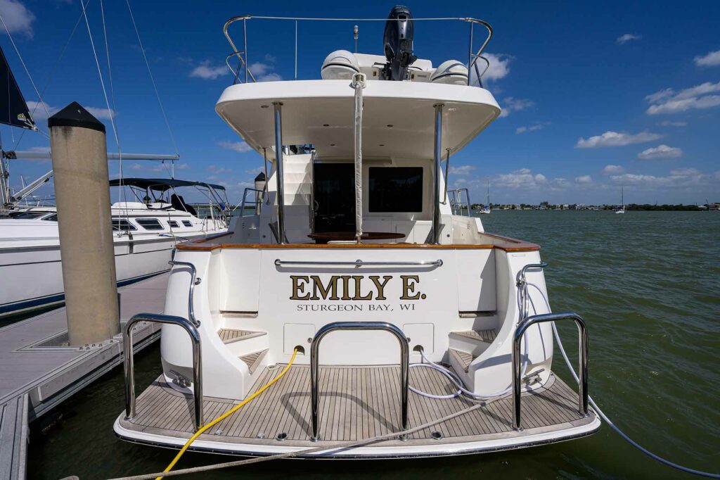 EMILY E 64 Ocean Alexander Yacht Swim Platform