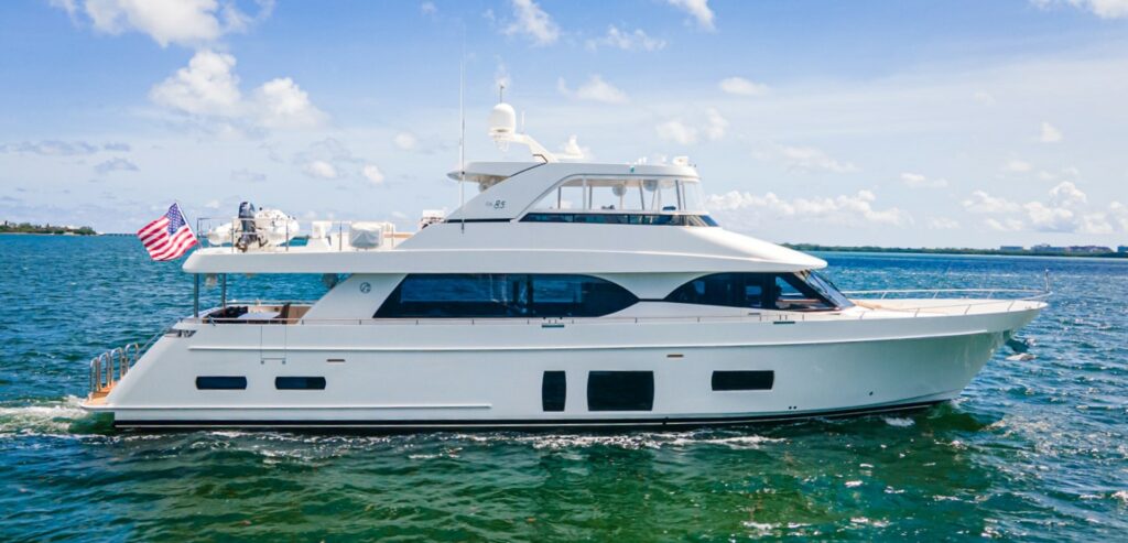 PHOENIX 85' Ocean Alexander 2017