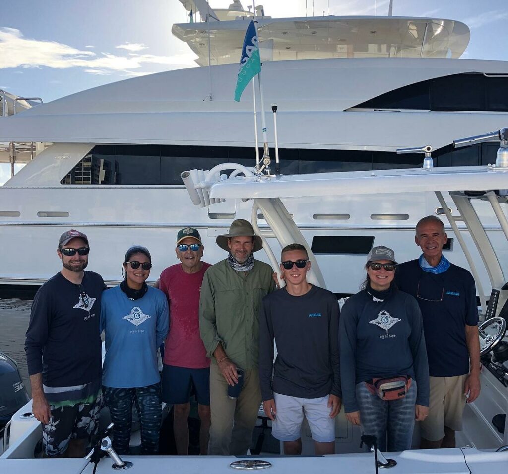 Angari Foundation, Florida Manta Project, Digital Life Team Photo