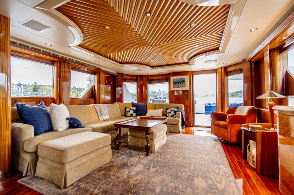 SUMMERTIME II 116' Flybridge