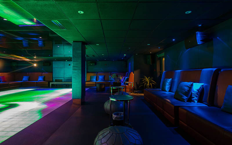 DUBAWI 297' (90m) Cantieri Navale Ferrari 1989.2009 Nightclub