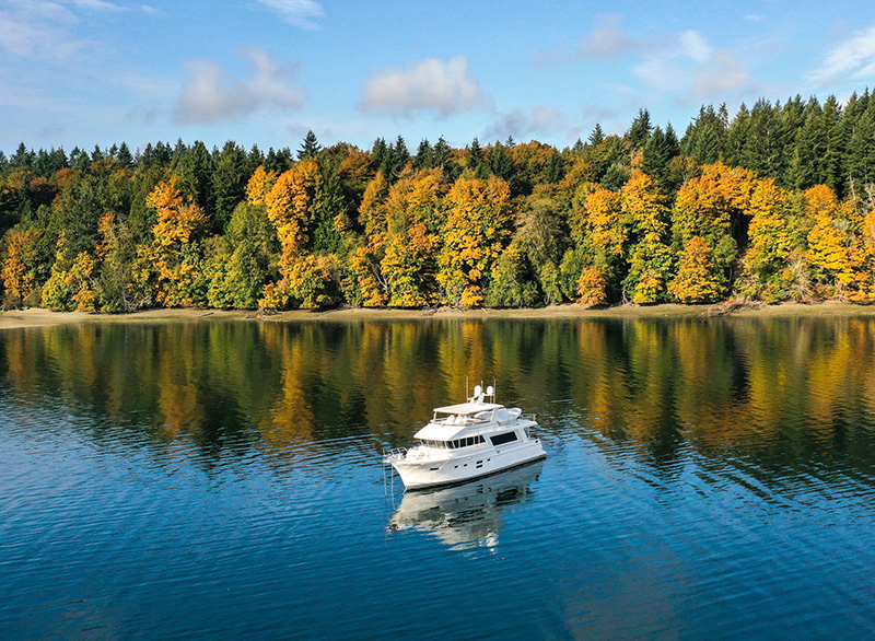 MAHALO 68-foot-hampton-endurance-658-yacht