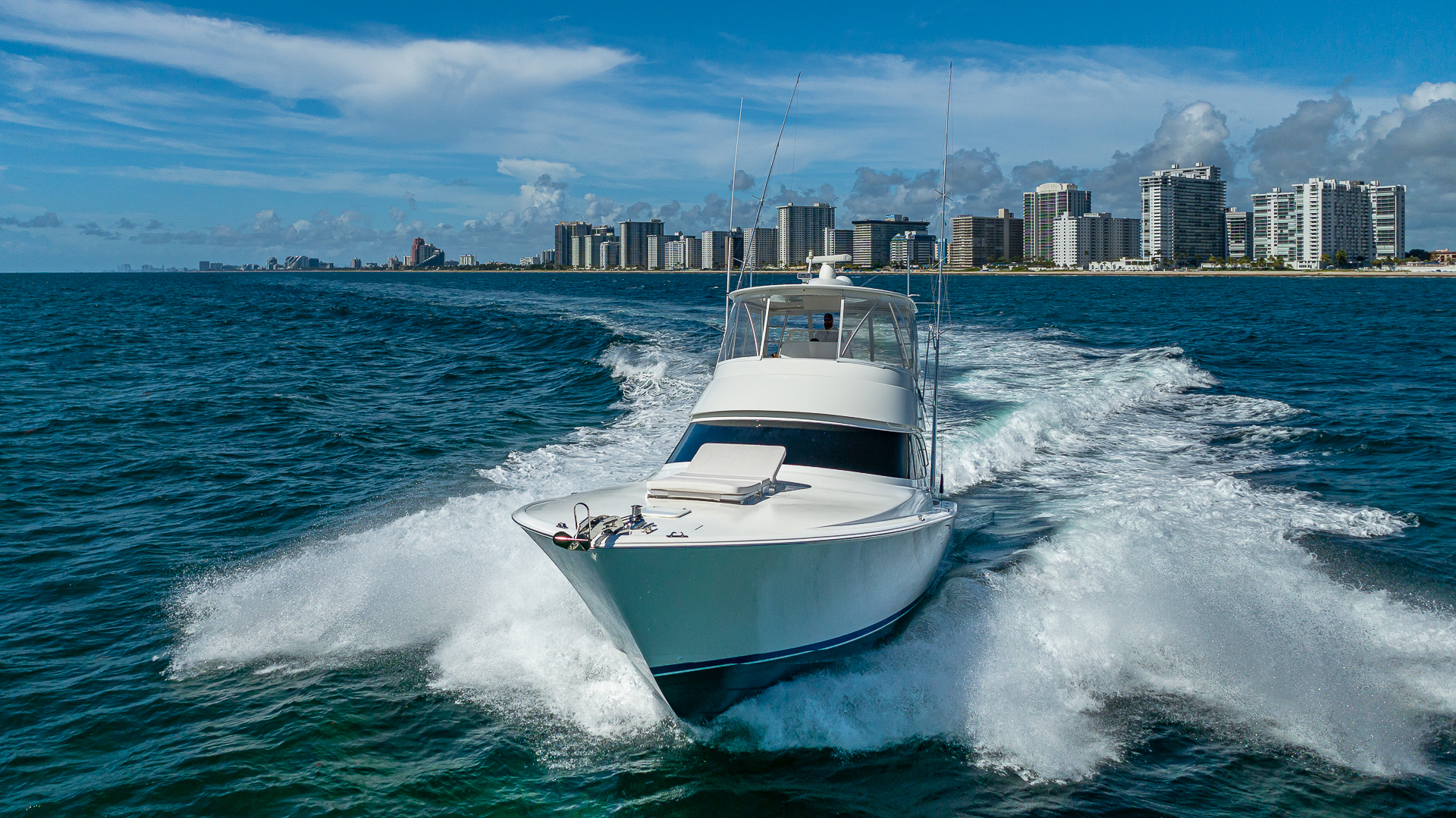 EL PATO 48 Viking Convertible Sport Fisher Running
