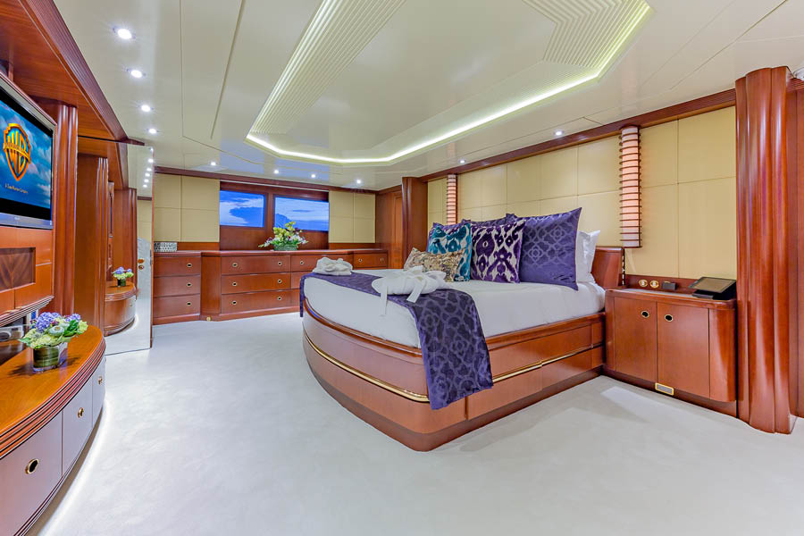 Owner's stateroom of LADY S 151 foot Benetti yachts for sale