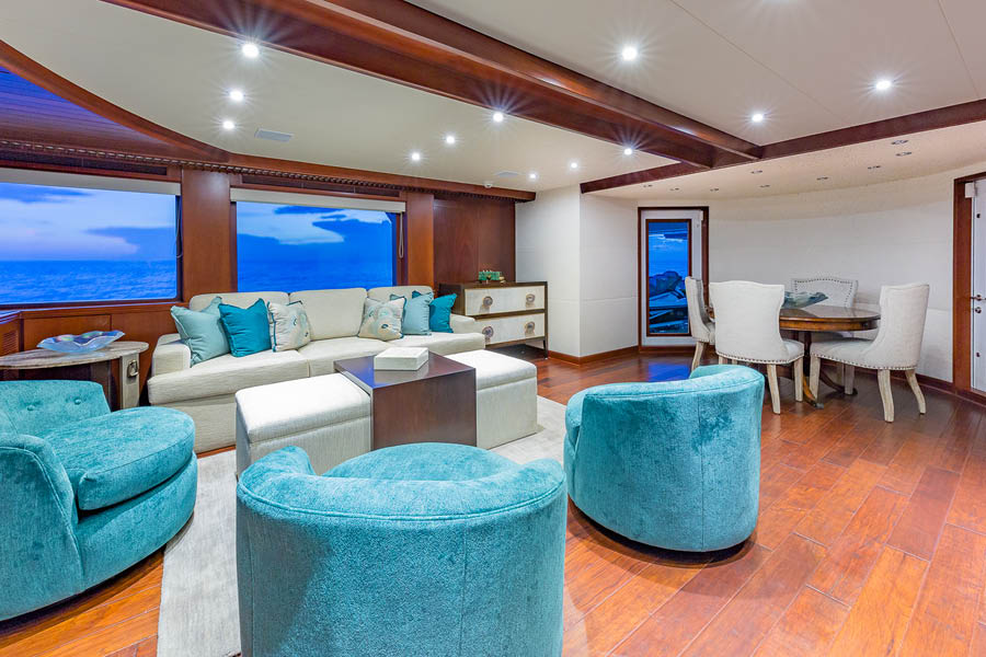 Main salon of LADY S 151 foot Benetti yachts for sale