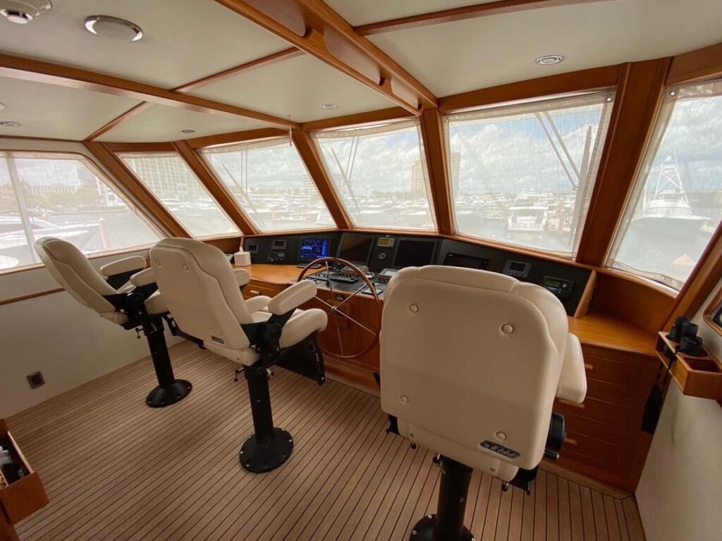 SEA BOLD 96' Custom Ray Hunt Design 2003-2020 pilothouse