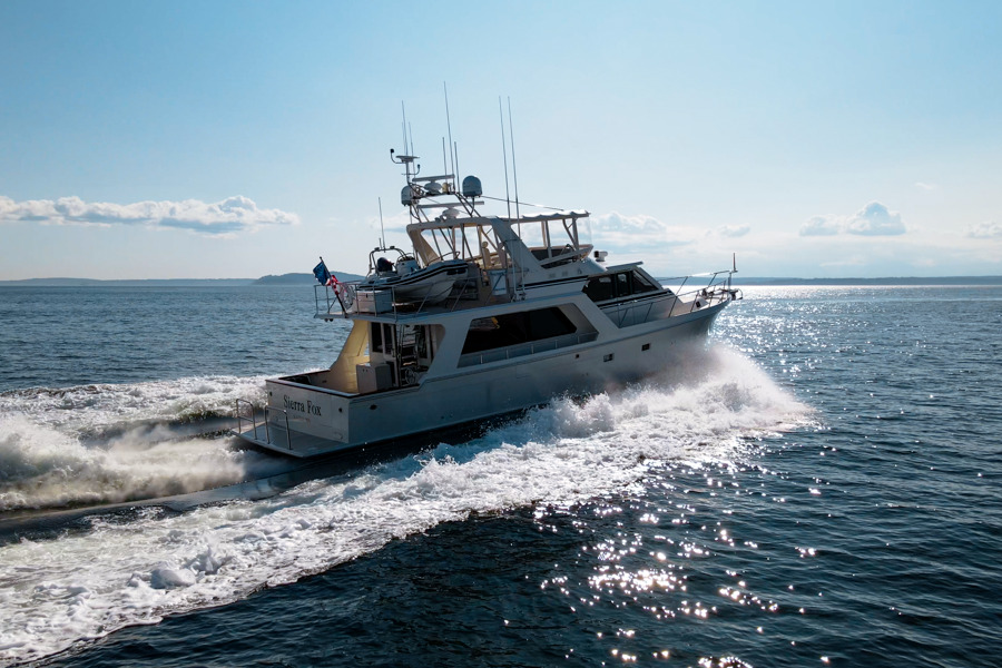 SIERRA FOX 54 Offshore Pilothouse on the horizon