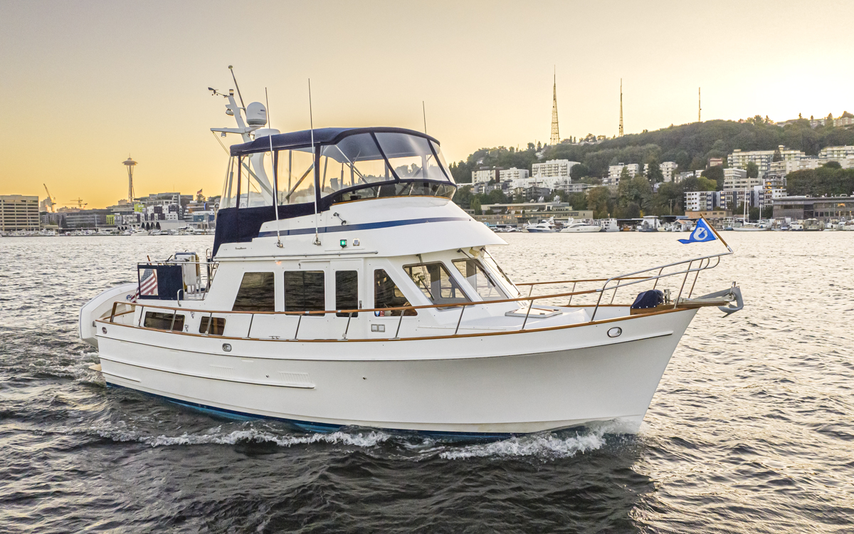 Ocean Alexander Sold by Worth Avenue Yachts