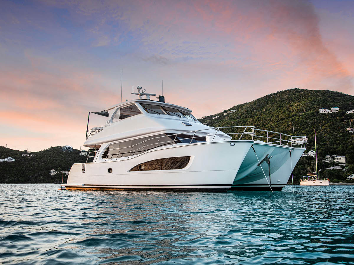 SALUS 60' Powercat 2022 Profile