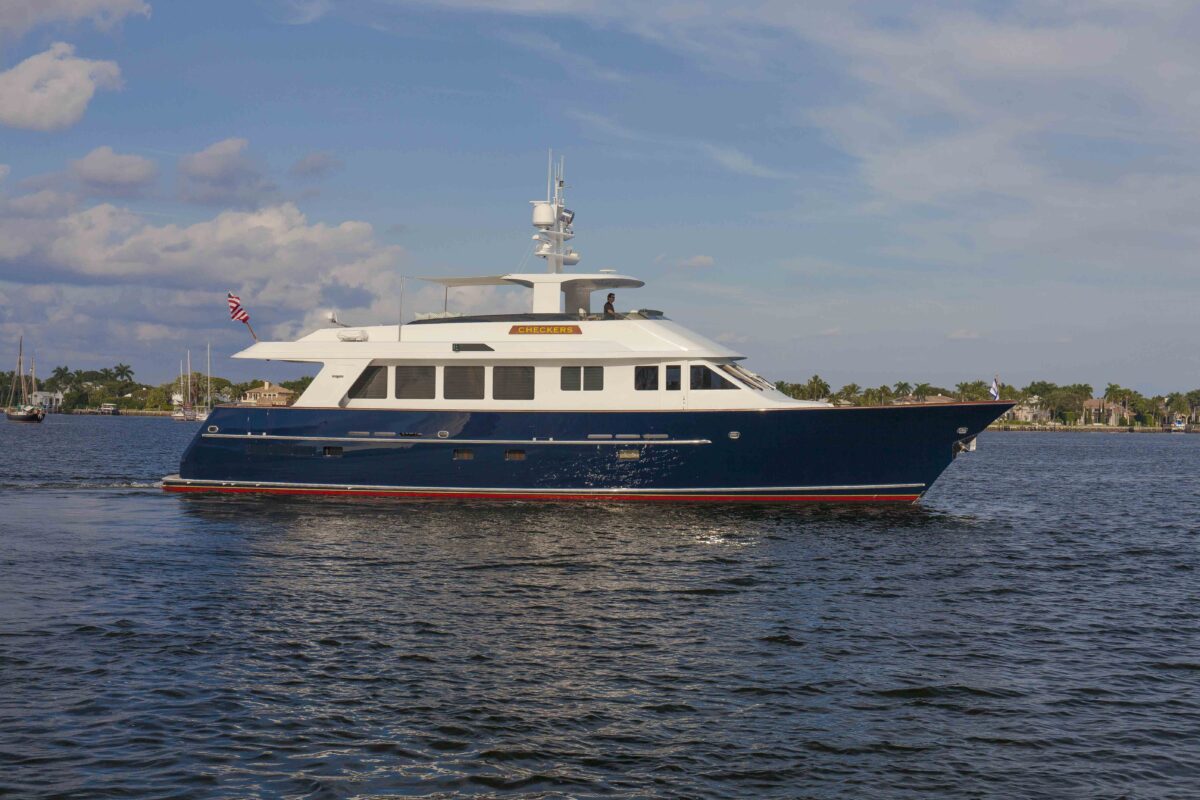 CHECKERS YACHT FOR SALE - 85′ BURGER