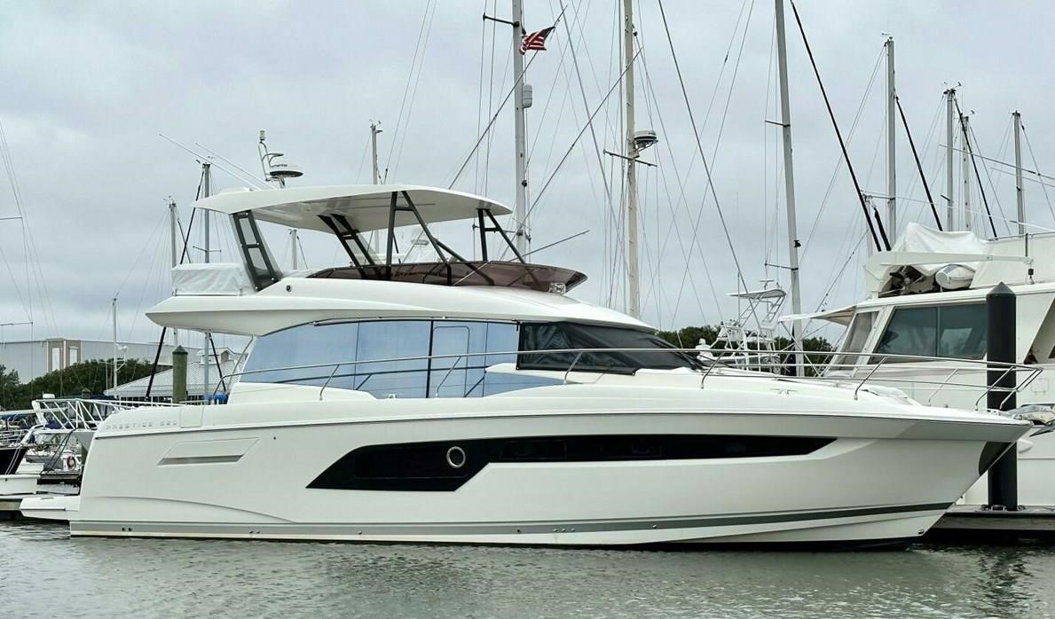 Game On 52' Prestige 2021 Profile