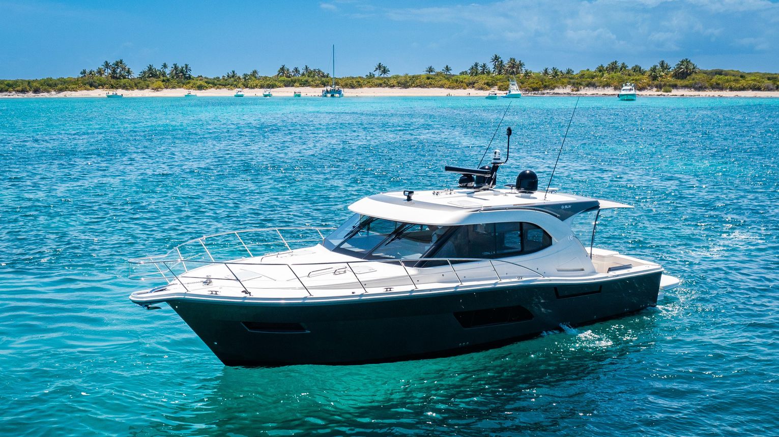 LIV 44' Riviera 2022 Profile