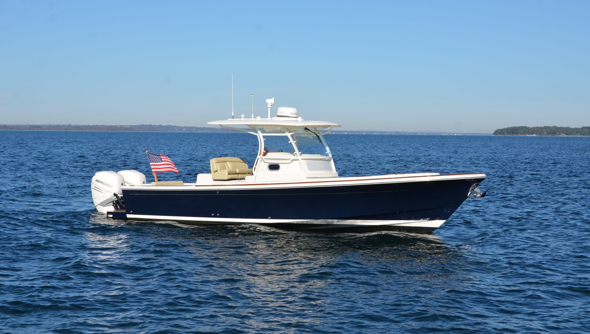 PATRIOT 32 Hunt Yachts 32 CC 2018