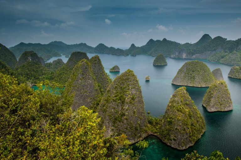 South Raja Ampat Yacht Charter Itinerary