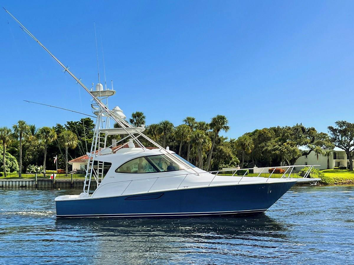 At_Last 42' Viking Sport Tower 2014 Profile