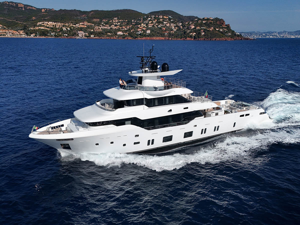 Profile of OCEANIC, a 143 foot Canados yacht for sale.