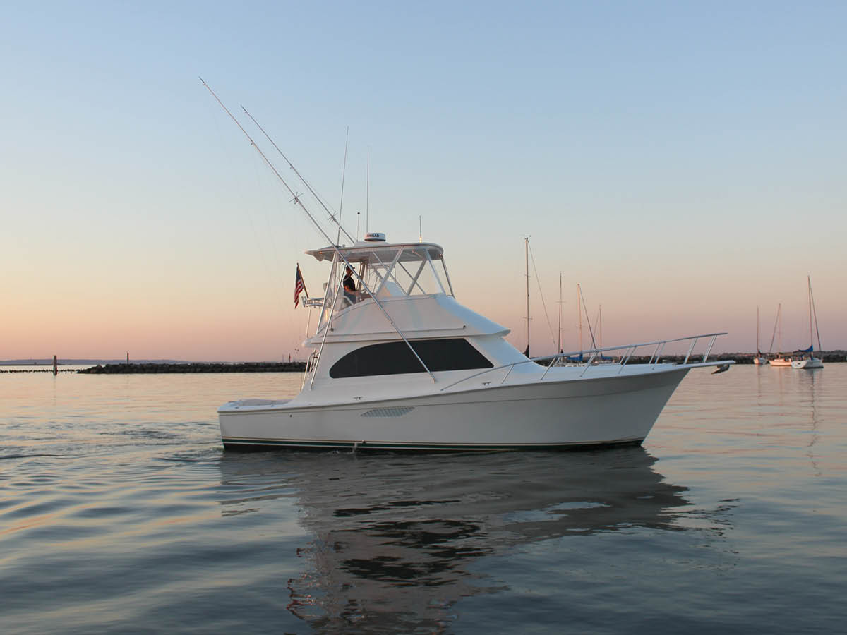 BABY GRAND 43' Egg Harbor 2006 Profile