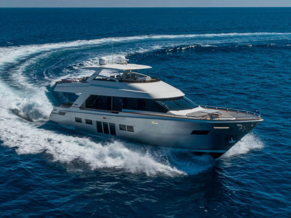 WHISTLE 76' Lazzara 2012 - Profile