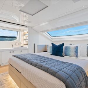 Master stateroom of SWEET VIRGINIA, a 96′ Sanlorenzo yacht for charter in The Bahamas.