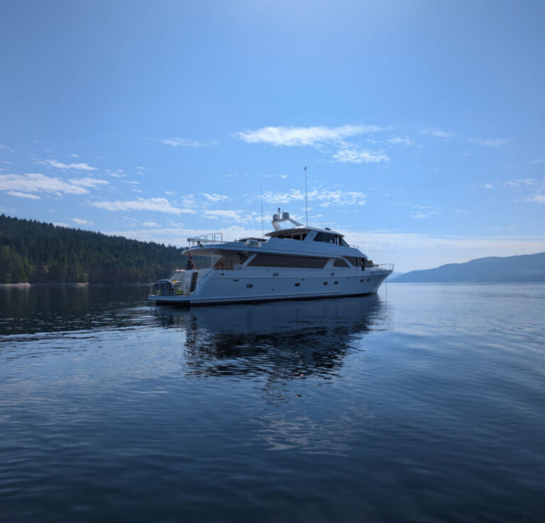 Profile of A GREAT ESCAPE, a 102' Ocean Alexander yacht for charter in the Pacific Northwest.
