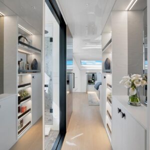Master stateroom of SWEET VIRGINIA, a 96′ Sanlorenzo yacht for charter in The Bahamas.